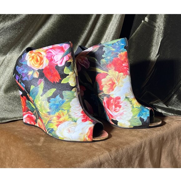 Miss L Victorian Floral Peep Toe Wedges - Picture 1 of 7